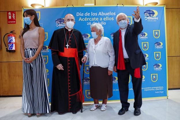 Quien Son Los Padres De Begoña Vargas El padre Ángel da visibilidad al Día Nacional de los Abuelos | El Comercio