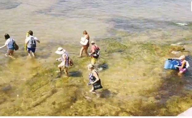 Picaresca en la playa de San Lorenzo para esquivar las limitaciones de aforo