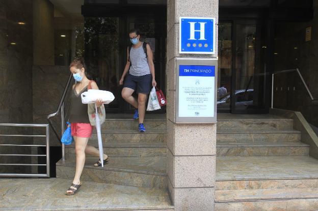 Baja la ocupación hotelera y los precios «se desploman» hasta un 40% por la pandemia