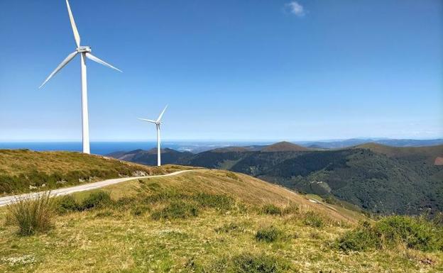 Ruta PR-AS 272 Brañas Vaqueiras de Cudillero por el Parque Eólico Pumar