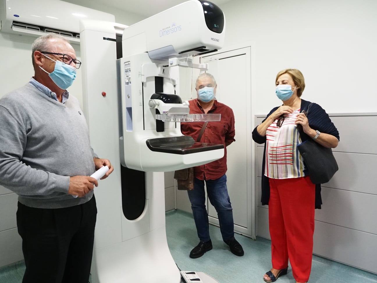 El Hospital de Avilés incorpora un mamógrafo digital de última generación