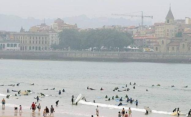 Auxilian a un surfista que sufrió un ataque epiléptico en San Lorenzo