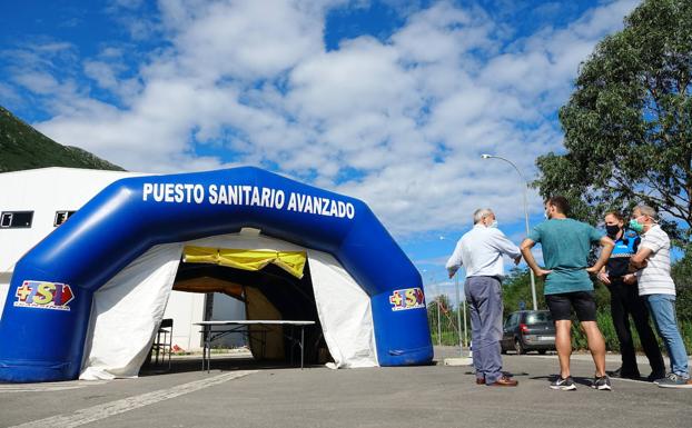 Coronavirus en Asturias | El Principado instala un autoCOVID en el polígono riosellano de Guadamía