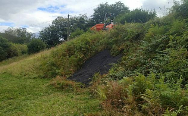 Fallece el trabajador que sufrió un accidente en una carretera en Langreo