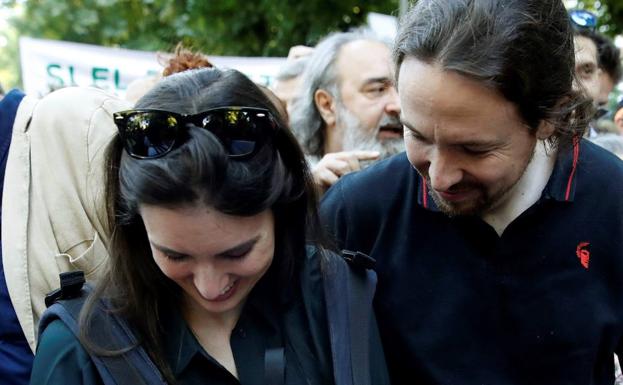 Sánchez muestra su «cariño y solidaridad» a Iglesias y Montero: «El acoso no tiene cabida en nuestra sociedad»