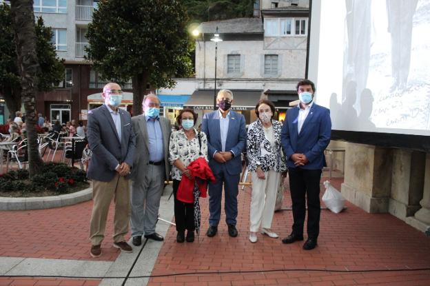 Luarca descubre el perfil «más humano y personal» de Severo Ochoa en 400 documentos