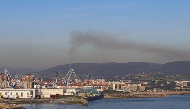 Los vecinos critican el retraso del plan de mejora de calidad del aire