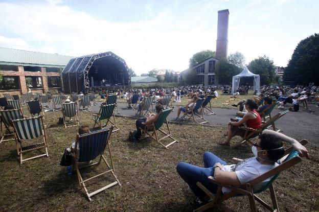 Una autopista de sonido en la fábrica de armas de La Vega