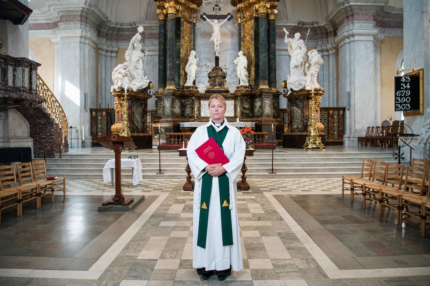 En Suecia, el sacerdote es una mujer