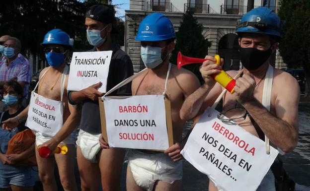 Protesta de los trabajadores de Dominion en Oviedo: «Pedimos al Gobierno que haga cumplir el acuerdo de transición justa»