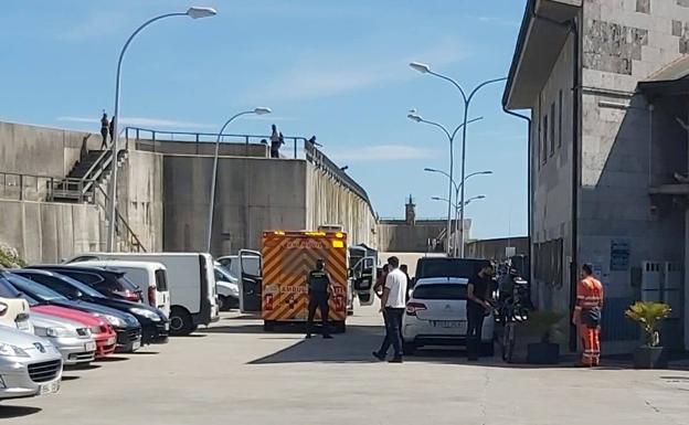 Un buzo resulta herido en un brazo cuando recogía ocle en la costa de Llanes