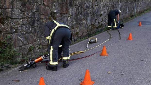 Herido un niño al quedar atrapada su pierna en una alcantarilla en Covadonga
