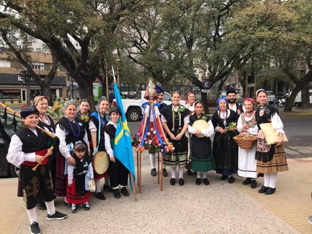 «No habrá folixa, pero Asturias siempre va con nosotros»