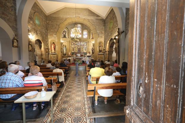 Versalles venera a Covadonga en privado