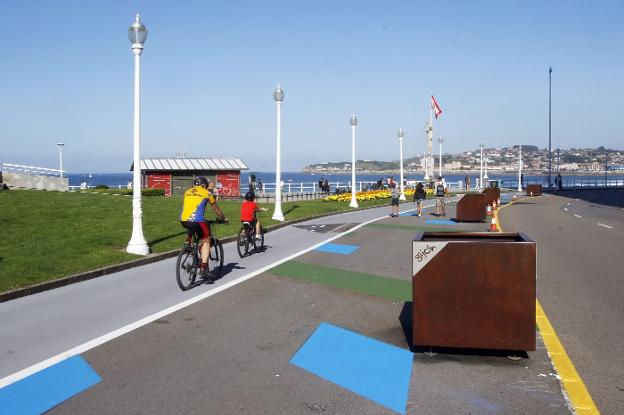 Obras Públicas justificó la obra del Muro en que en verano era «inviable asegurar la distancia social»