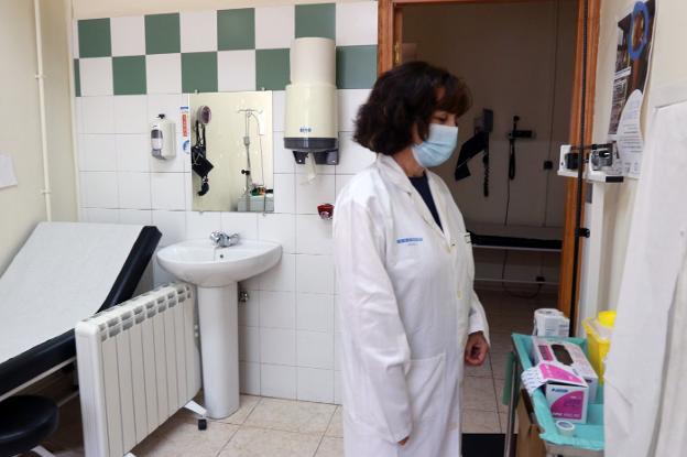 Coronavirus en Asturias | «Necesitábamos ver a nuestros médicos», claman los pacientes de los consultorios periféricos