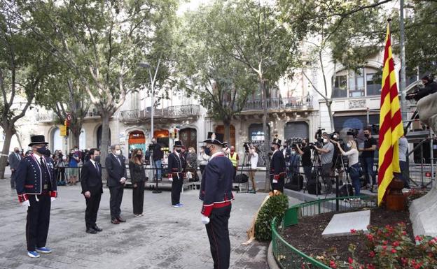 La ANC carga contra el Govern en la Diada de la pandemia y la división