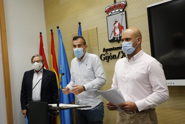 «Cuantas más cosas pongan en el Muro más costará quitarlas»