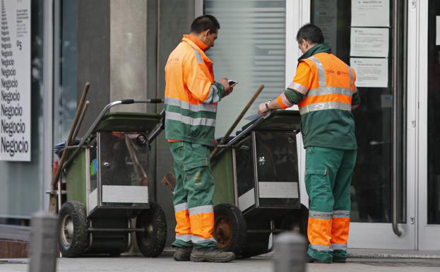 Emulsa incorpora 273 operarios temporales para limpieza y jardinería