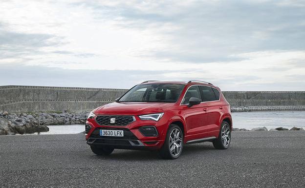 Seat evoluciona el Ateca: diseño exterior más emocional y un interior puesto al día