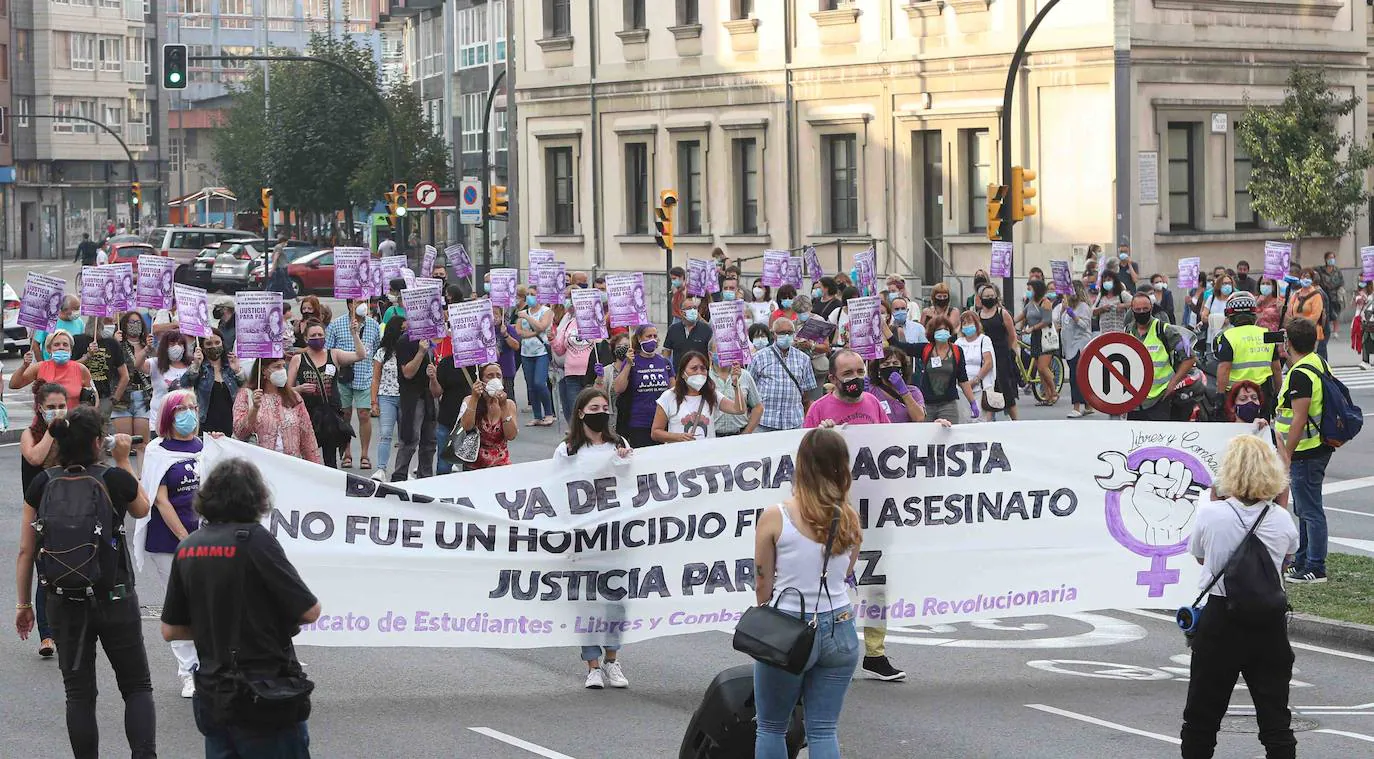 Decenas de personas reclaman en Gijón «justicia para Paz»