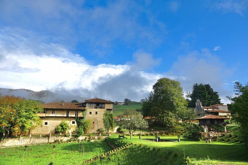 Palacio de Nevares celebra su primera vendimia en Parres