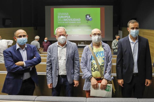 Salud estima que reducir el tráfico evitaría mil ingresos hospitalarios al año en Gijón