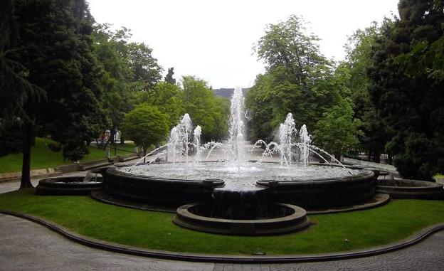 'La Fuentona' del Campo San Francisco cumple 145 años
