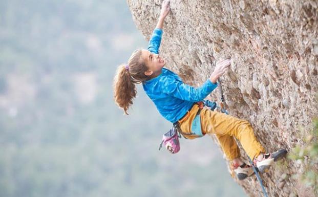 Geila Macià se convierte a los 12 años en la escaladora española más joven en encadenar un 8b