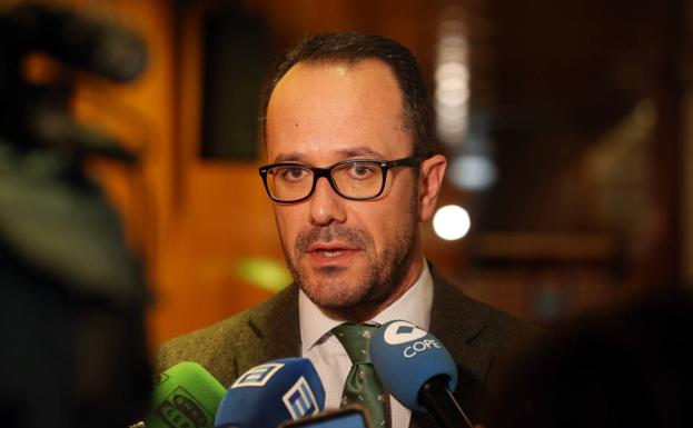 Vox pide traducir al castellano las intervenciones que se hagan en asturiano en la Junta