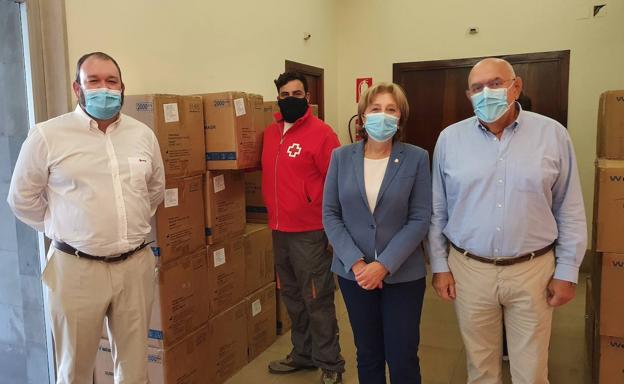 Coronavirus | Delegación del Gobierno en Asturias reparte 326.000 mascarillas entre ayuntamientos