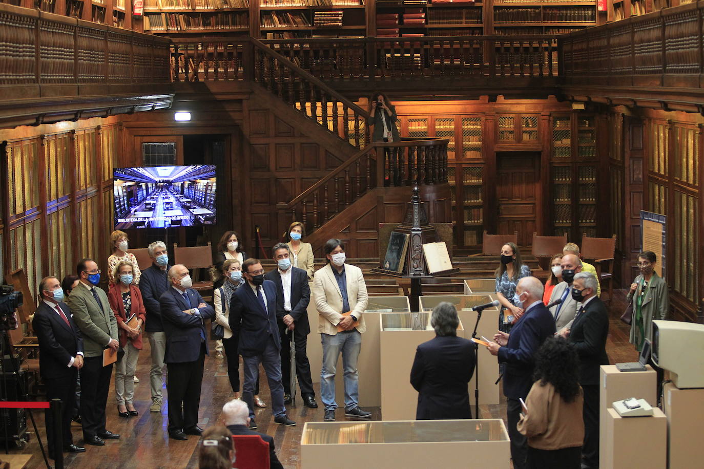 Una exposición conmemora los 250 años de la Universidad de Oviedo