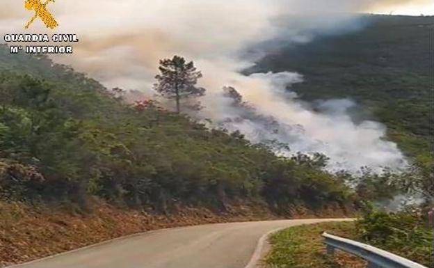 Cuatro imputados por los incendios forestales que asolaron el Suroccidente de Asturias este verano