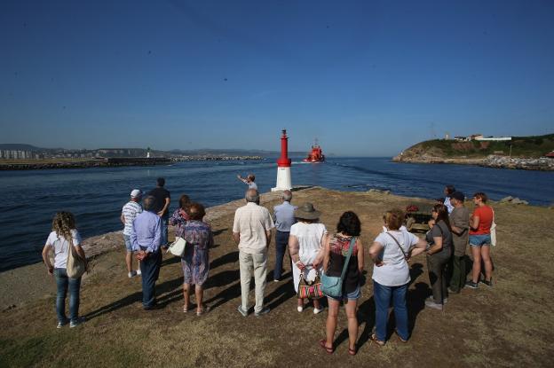 Un panel exterior con motivos marinos recreará el Cañón de Avilés en la ría