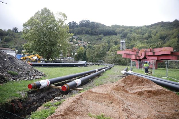 Comienzan las obras para llevar la geotermia desde el Pozo Fondón a Langreo Centro