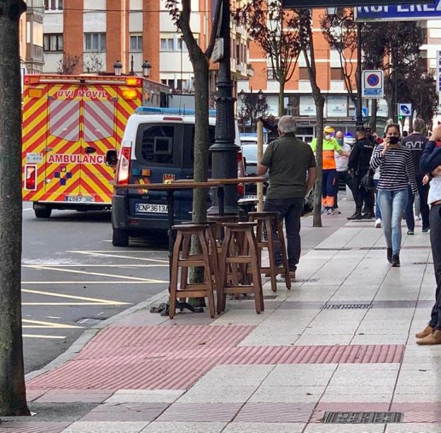 Prisión provisional para la acusada de apuñalar a su exmarido frente a un colegio en Oviedo