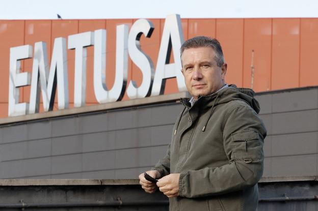 Gijonés de pro y «autobusero» feliz