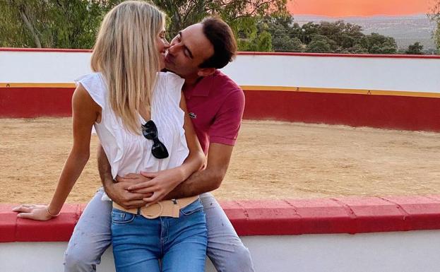 Ana Soria y Enrique Ponce graban juntos su primer vídeo de 'tik tok'