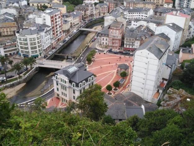 Valdés urge al Principado completar el saneamiento de Luarca esta legislatura