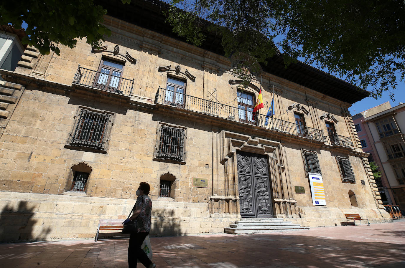 El TSJA pone en marcha un plan piloto para celebrar audiencias previas telemáticas