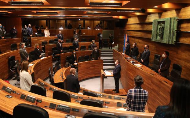 Debate del estado de la región | La oposición critica la falta de concreción del discurso de Adrián Barbón