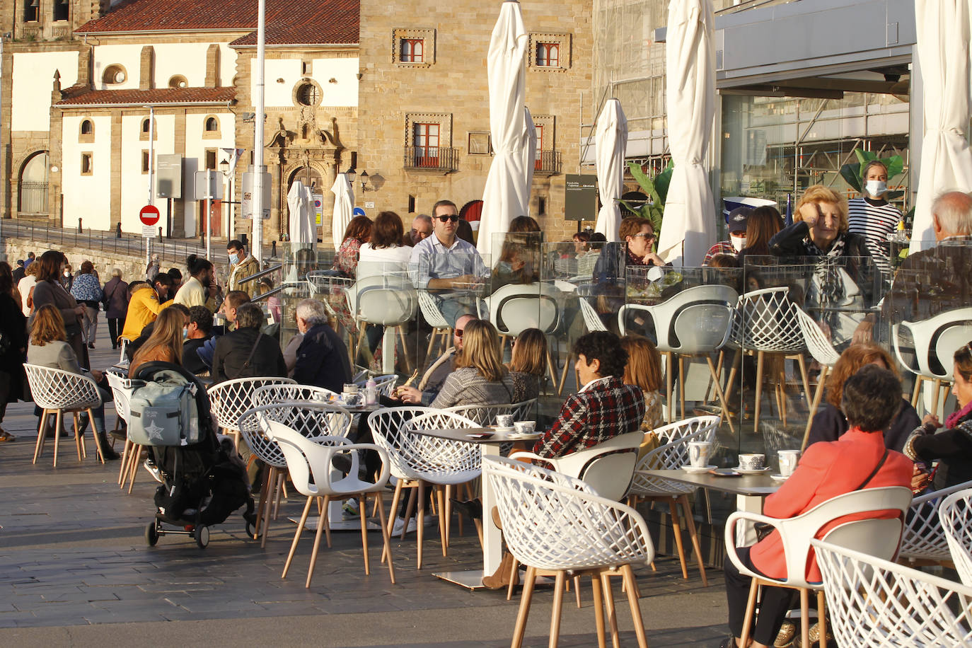 'Todos somos hostelería': el sector sale mañana a la calle en Gijón