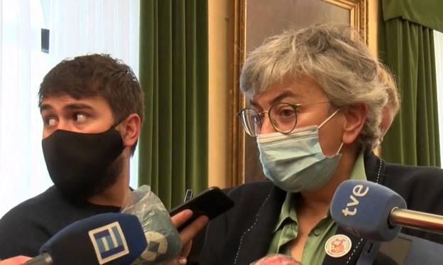 Más de mil personas gritan en Gijón: «Todos somos hostelería»