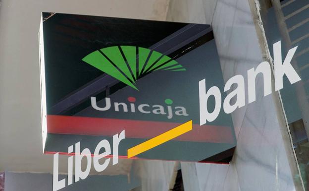 El presidente de Liberbank evita desvelar detalles de la fusión con Unicaja en la junta de accionistas