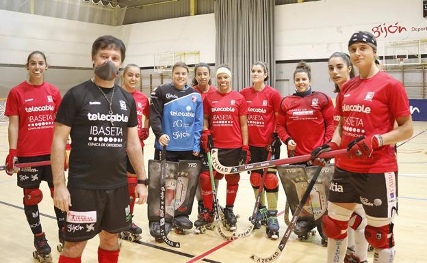 La plantilla del Telecable se confina por un positivo de un miembro de su cuerpo técnico