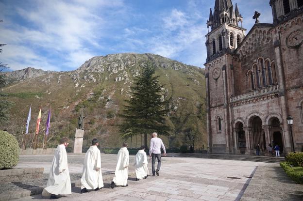 Coronavirus en Asturias | «Parecemos poblados fantasmas»