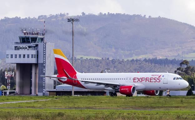 Iberia Express ofrece más de veinte vuelos entre Asturias y Canarias durante la Navidad