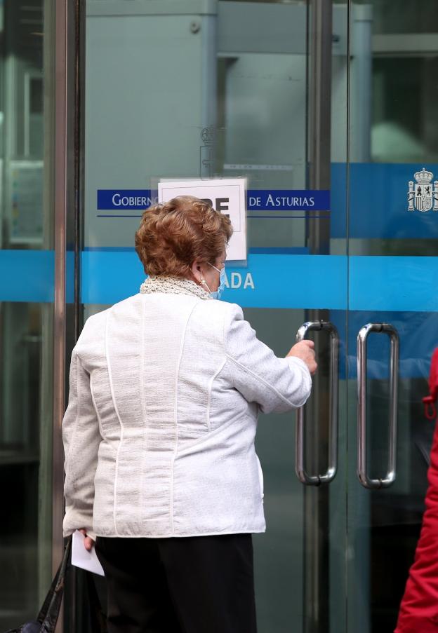 La acusada de conducir en dirección contraria por la A-66 asegura que fue «un despiste»