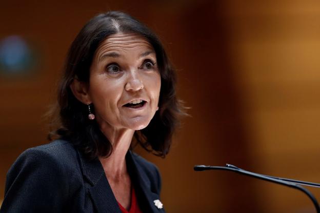 Los ERTE se alargarán «tanto como sea necesario», anuncia la ministra de Turismo