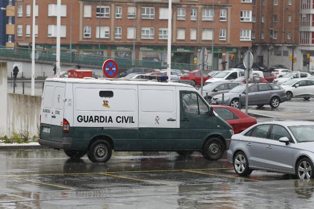 La víctima del ataque sexual del Polígono sigue en silla de ruedas diez meses después